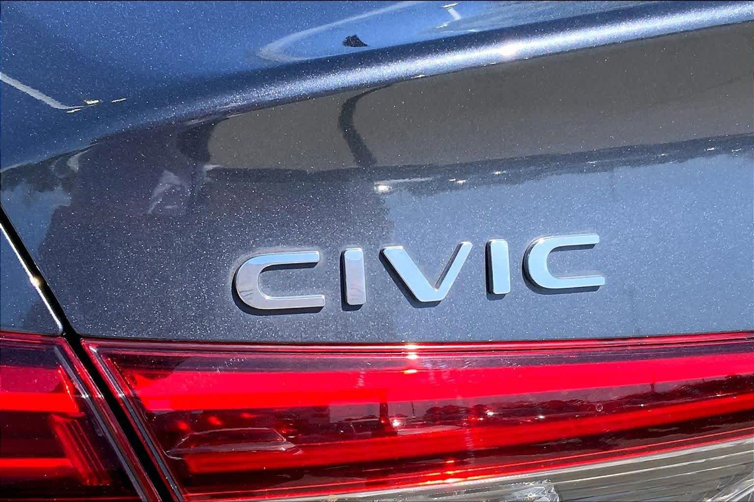 Used 2022 Honda Civic Sport image 32