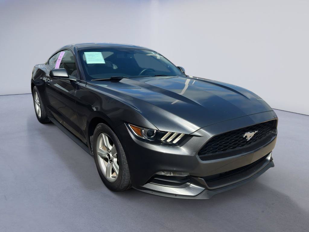 Used 2017 Ford Mustang Coupe RWD image 7