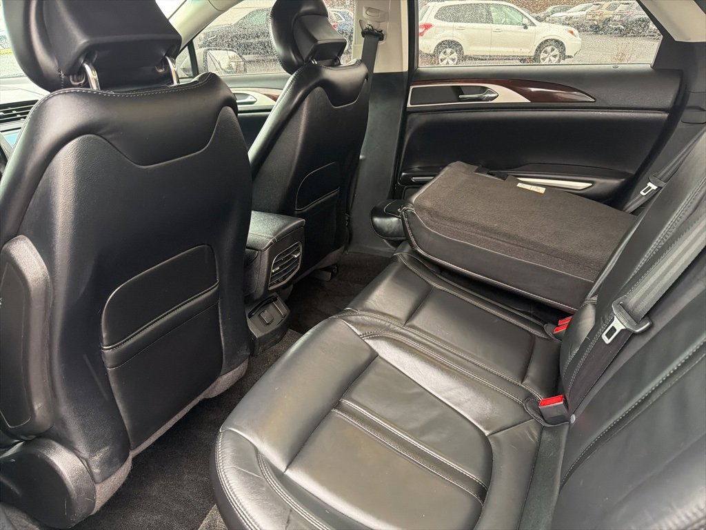 Used 2016 Lincoln MKZ AWD w/ Equipment Group 200A Select image 18