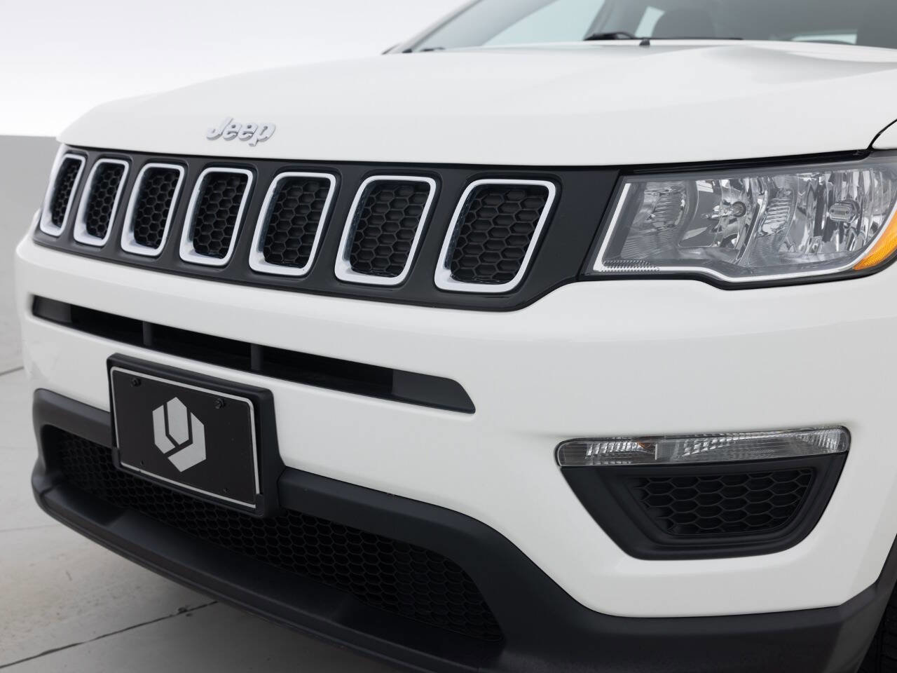 Used 2021 Jeep Compass Sport w/ Cold Weather Group AWD/4WD image 16