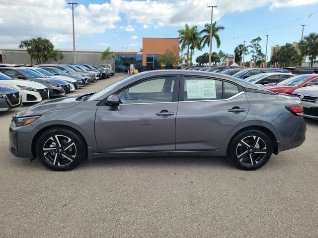 Used 2025 Nissan Sentra SV image 7