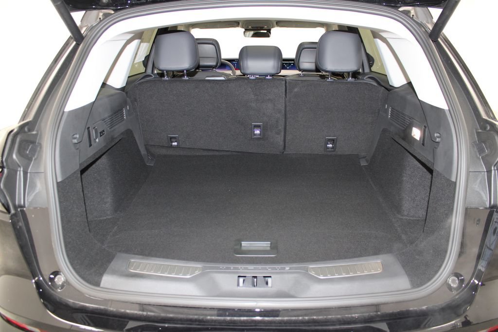 New 2026 Lincoln Nautilus Reserve AWD/4WD image 15