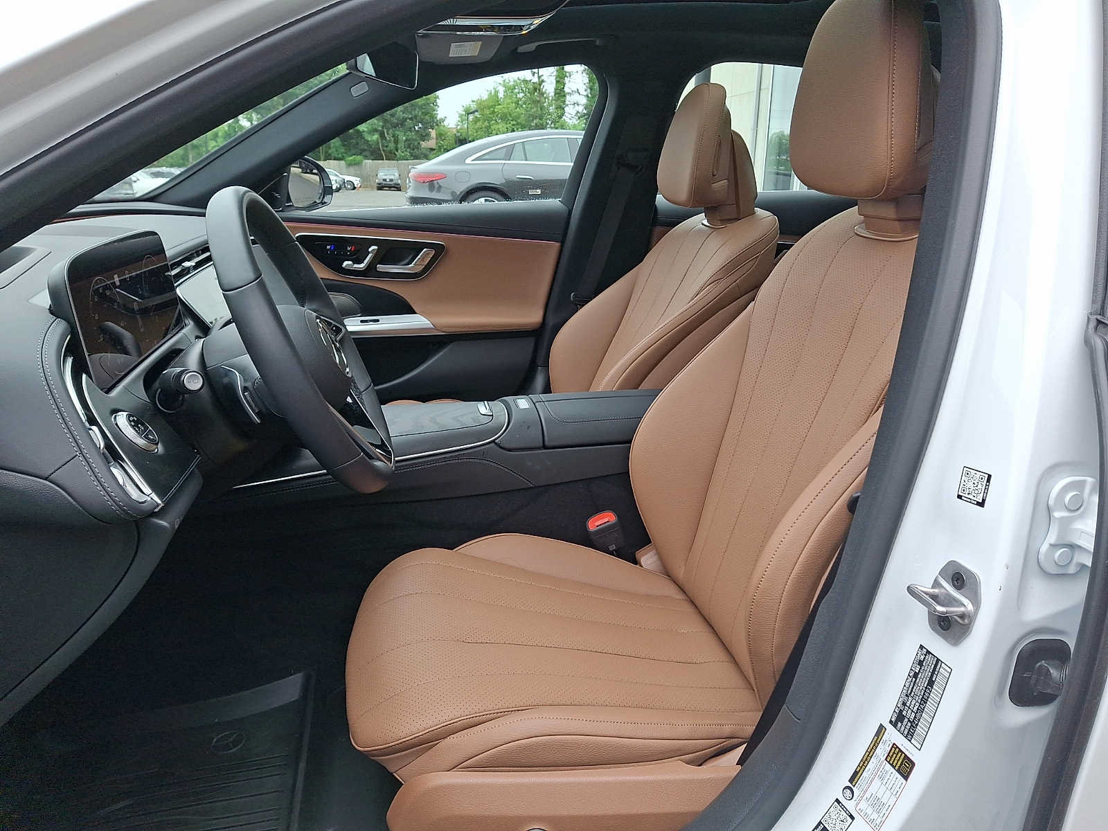 Used 2026 Mercedes-Benz E 350 4MATIC Sedan image 10