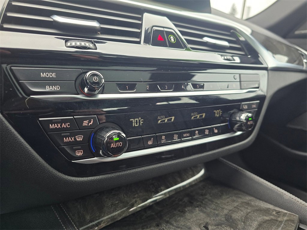 Used 2020 BMW M550i xDrive image 29