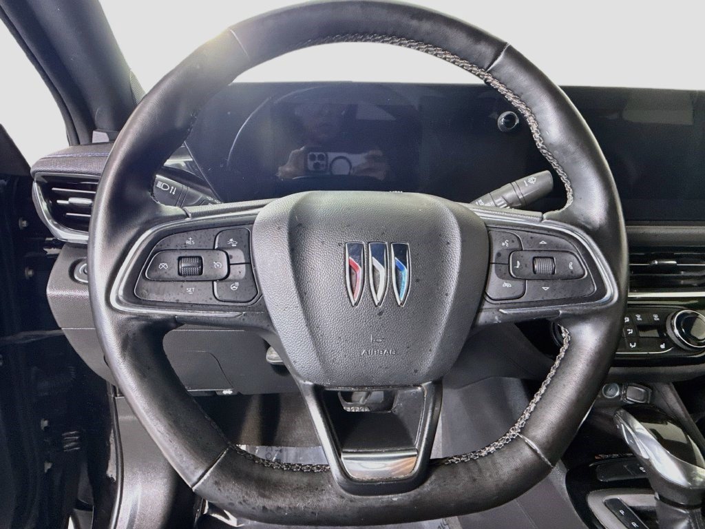 Used 2024 Buick Envista Sport Touring w/ Convenience I Package FWD image 12