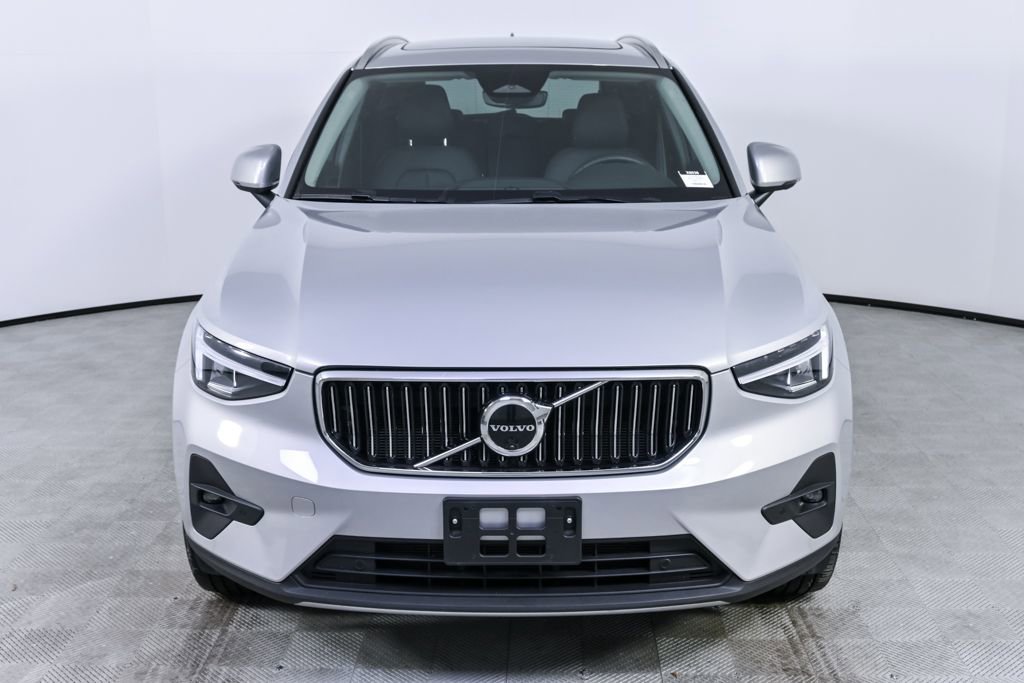 Certified 2025 Volvo XC40 B5 Plus image 36