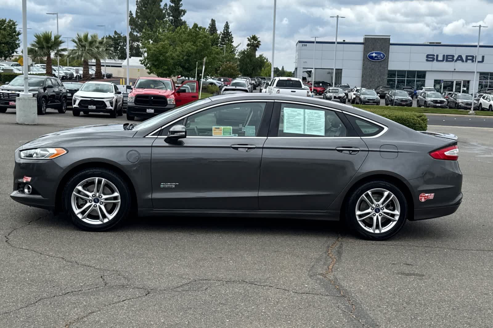 Used 2016 Ford Fusion Energi Titanium w/ Driver Assist Package FWD image 9