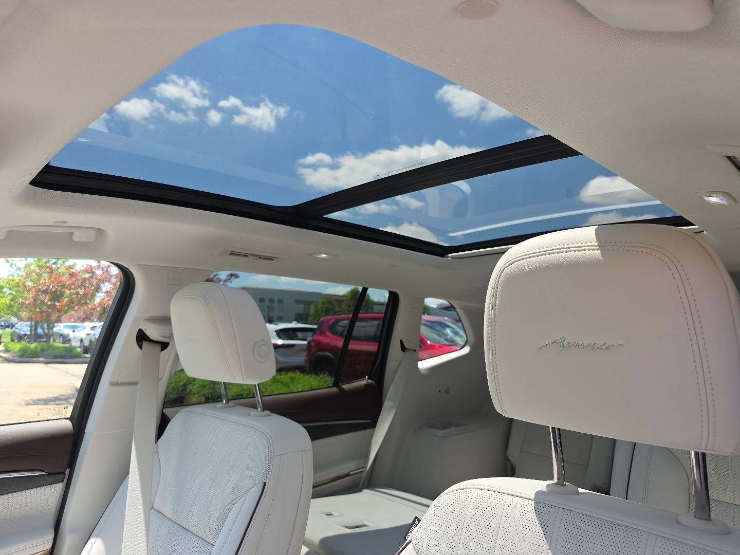 New 2026 Buick Enclave Avenir w/ Super Cruise Package AWD/4WD image 5