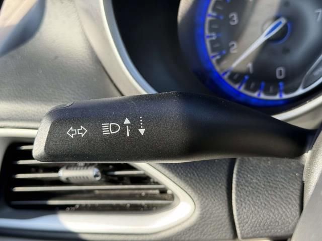 Used 2023 Chrysler Pacifica Touring-L FWD image 20