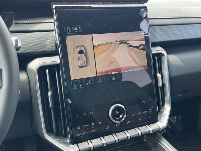 New 2025 GMC Acadia Elevation FWD image 17