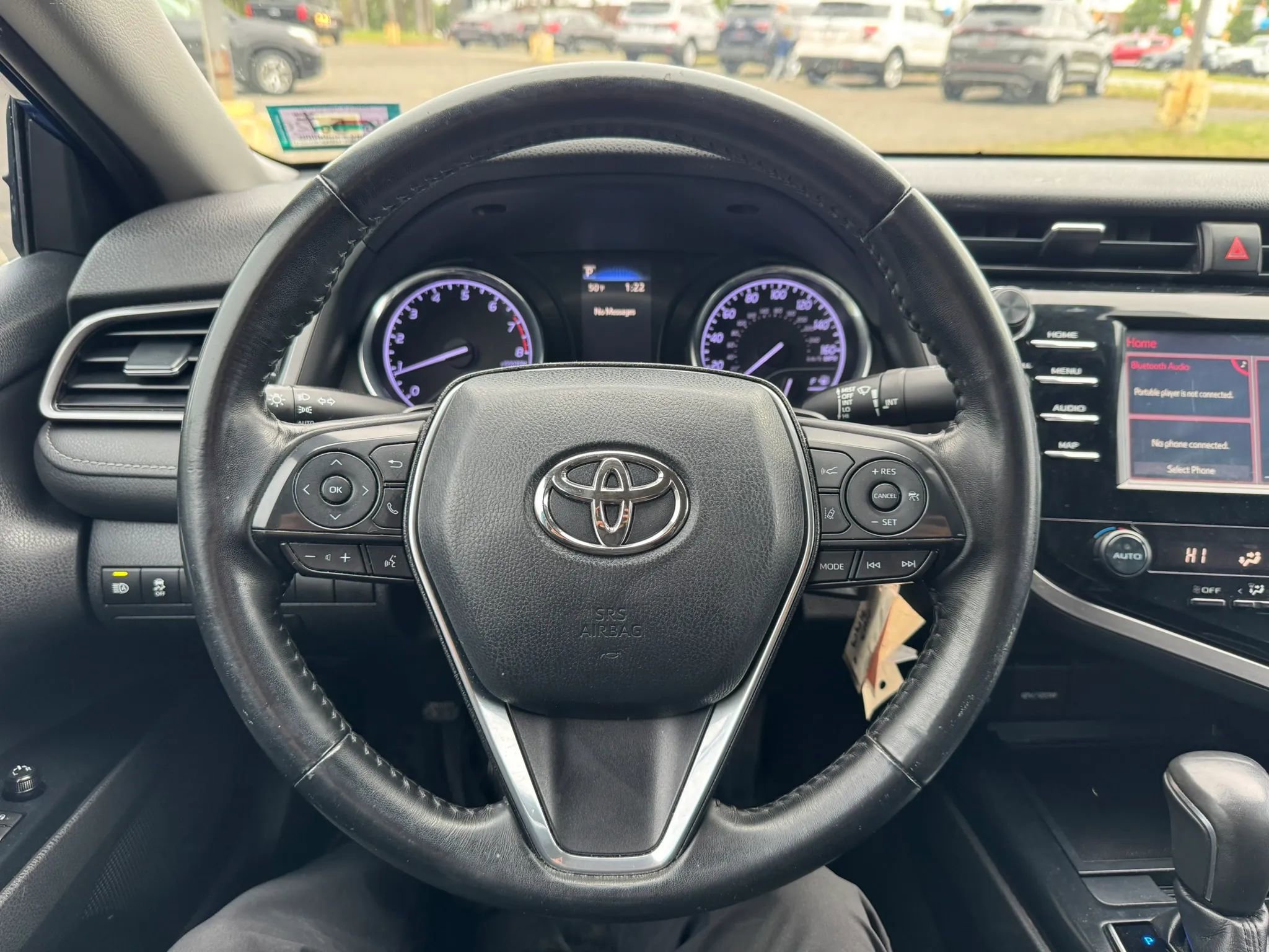 Used 2019 Toyota Camry SE FWD image 21