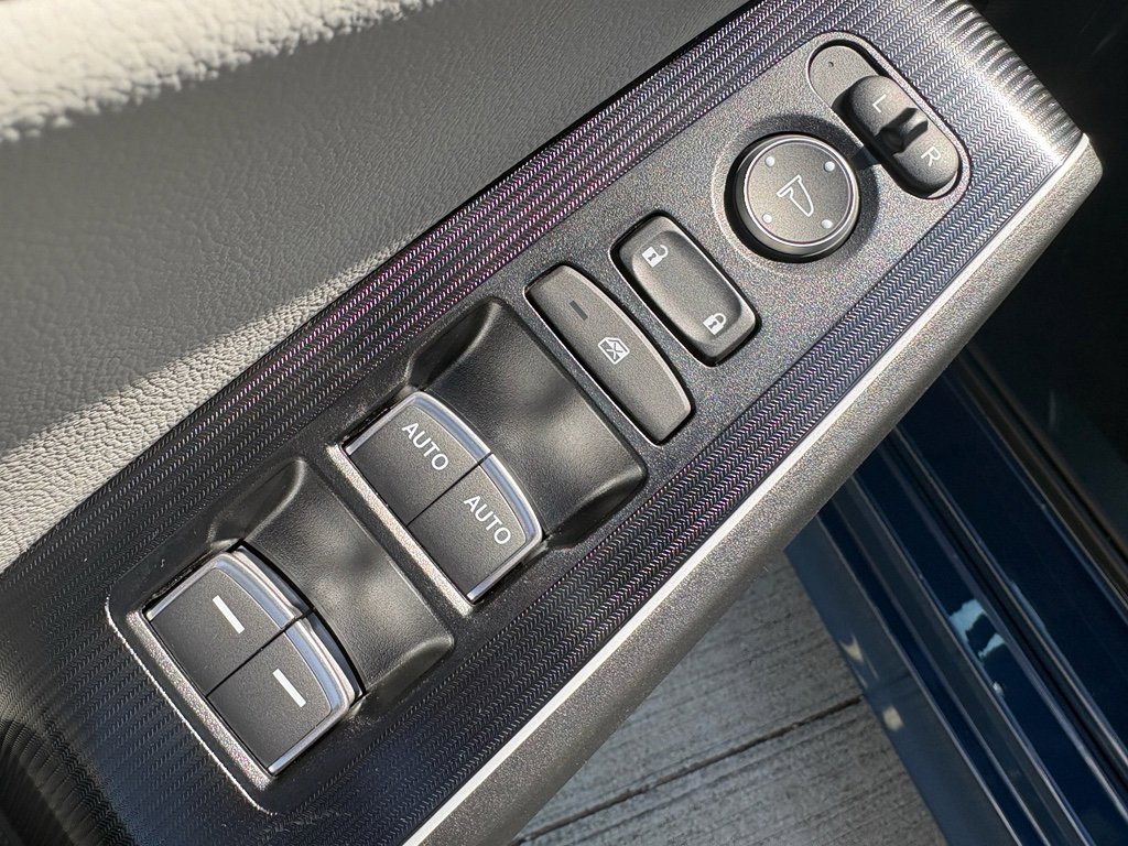 Certified 2025 Honda Civic Sport Touring image 11