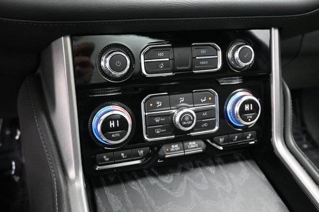 Used 2023 GMC Yukon Denali AWD/4WD image 31