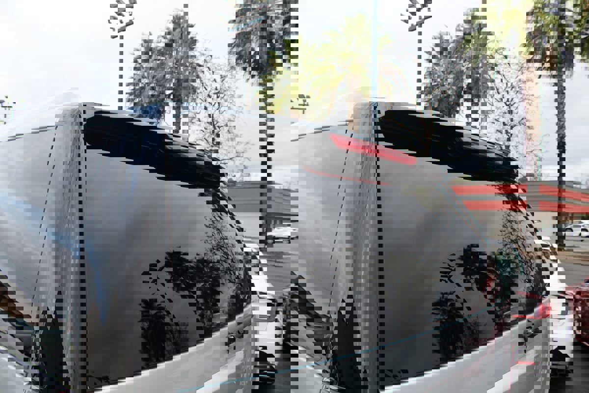 Used 2014 GMC Yukon XL Denali image 16