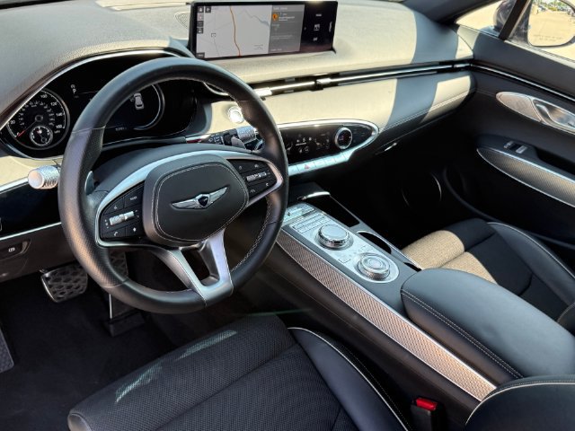 Used 2025 Genesis GV70 3.5T Sport AWD/4WD image 12