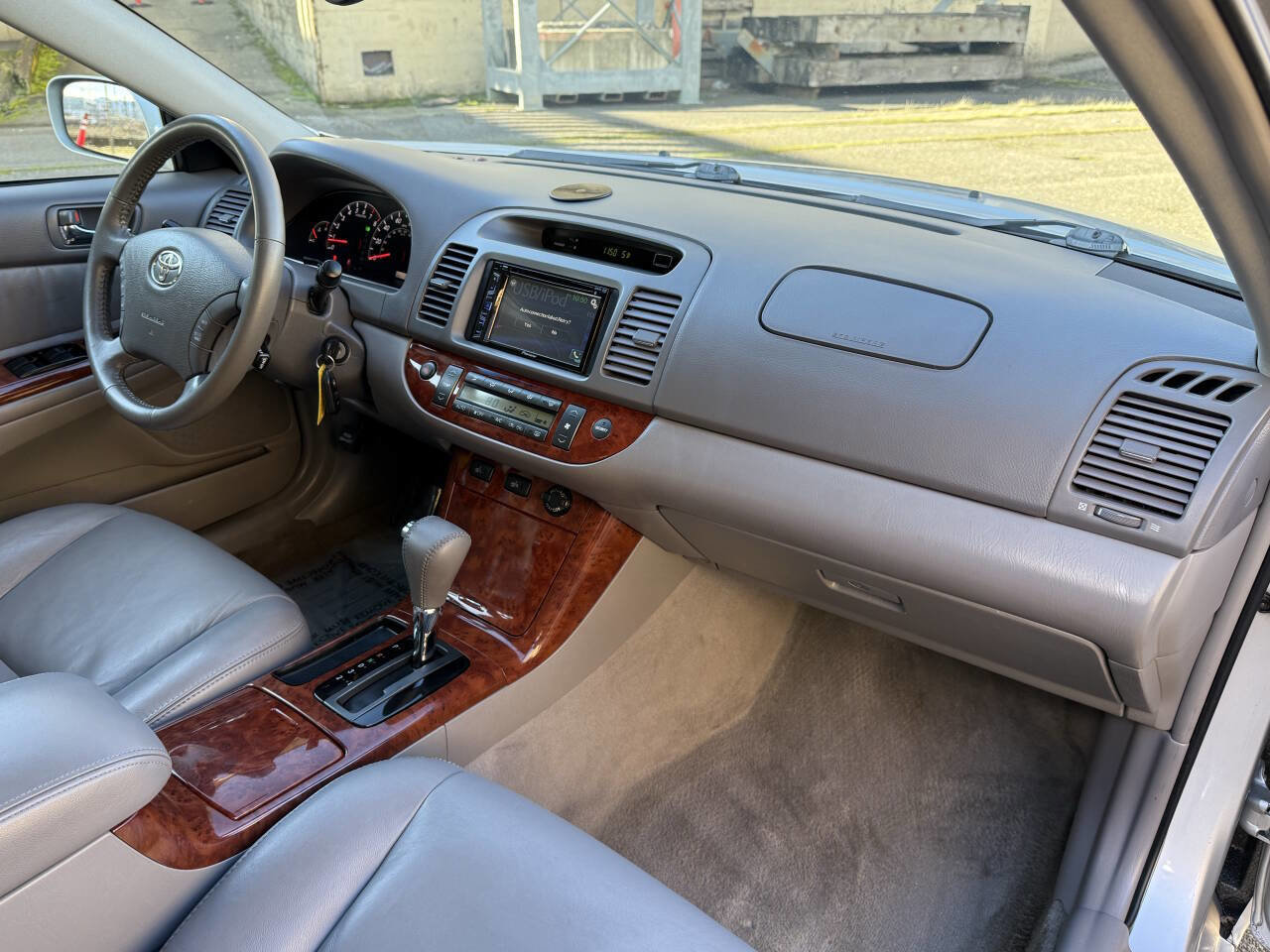 Used 2005 Toyota Camry XLE FWD image 63