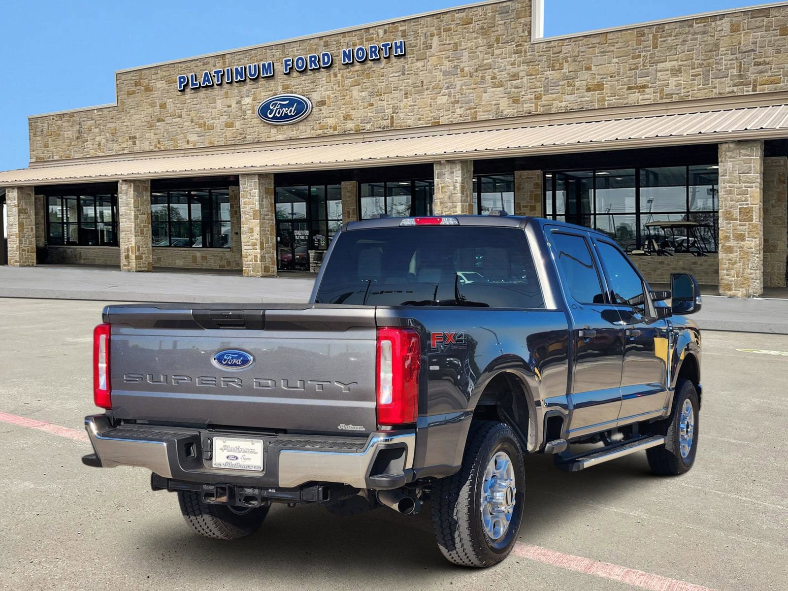 Used 2025 Ford F250 XLT w/ FX4 Off-Road Package AWD/4WD image 5