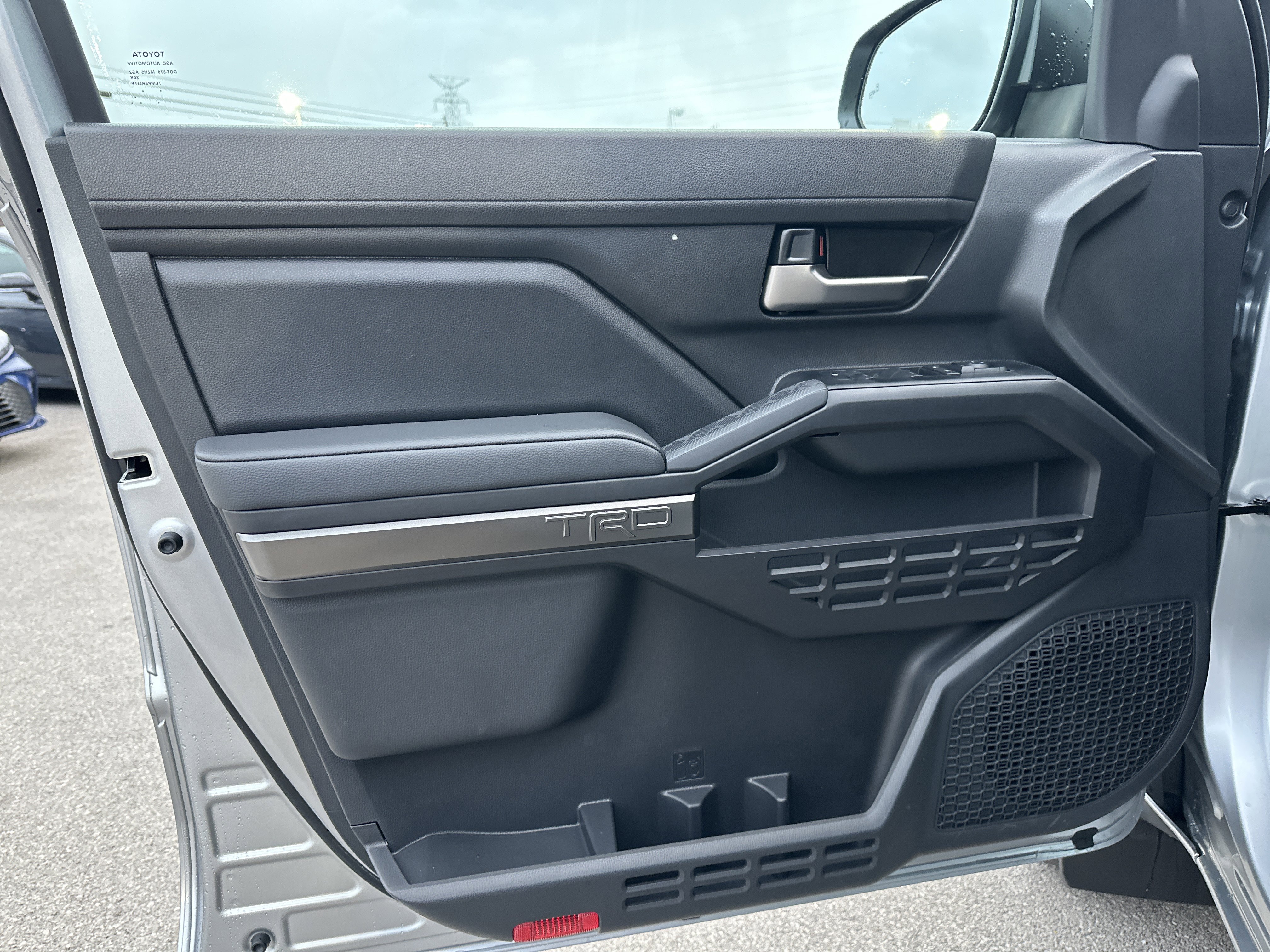 New 2025 Toyota Tacoma TRD Off-Road image 10