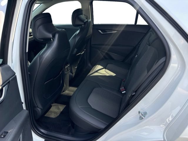 Certified 2025 Kia Niro EX Touring FWD image 12