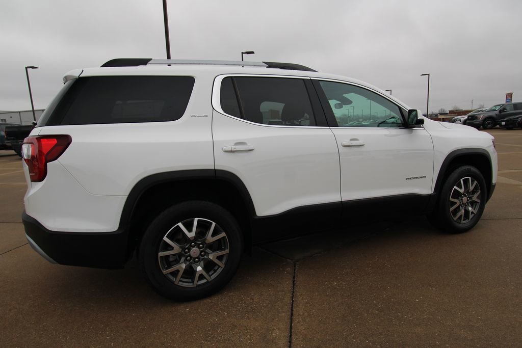 Used 2023 GMC Acadia SLE w/ Driver Convenience Package image 5