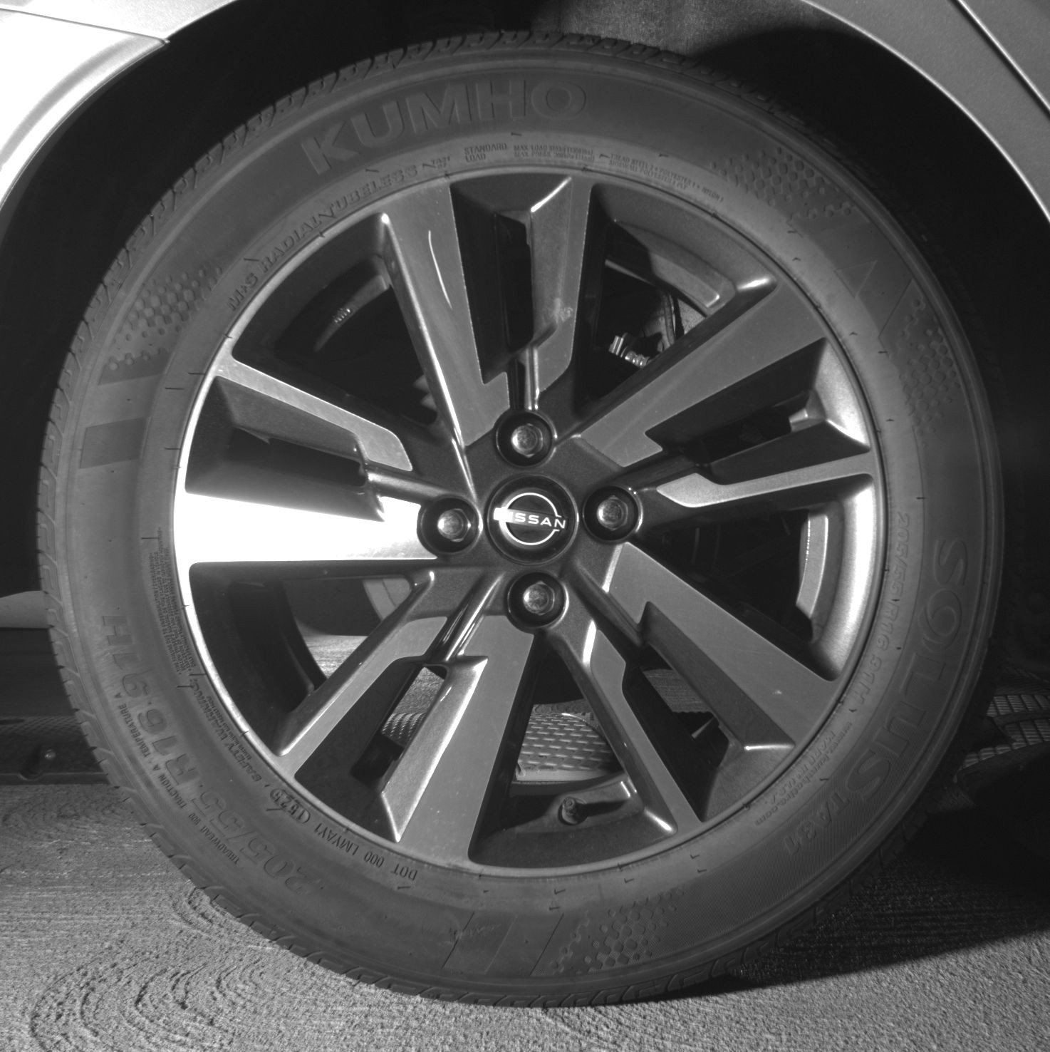 Used 2025 Nissan Versa SV image 15