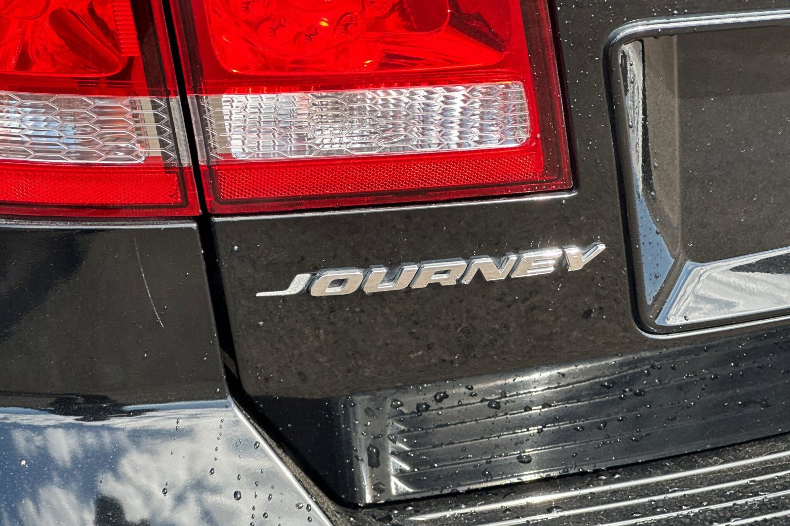 Used 2019 Dodge Journey SE image 33