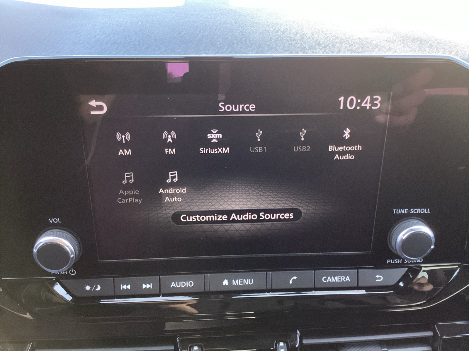Used 2024 Nissan Pathfinder SV FWD image 5