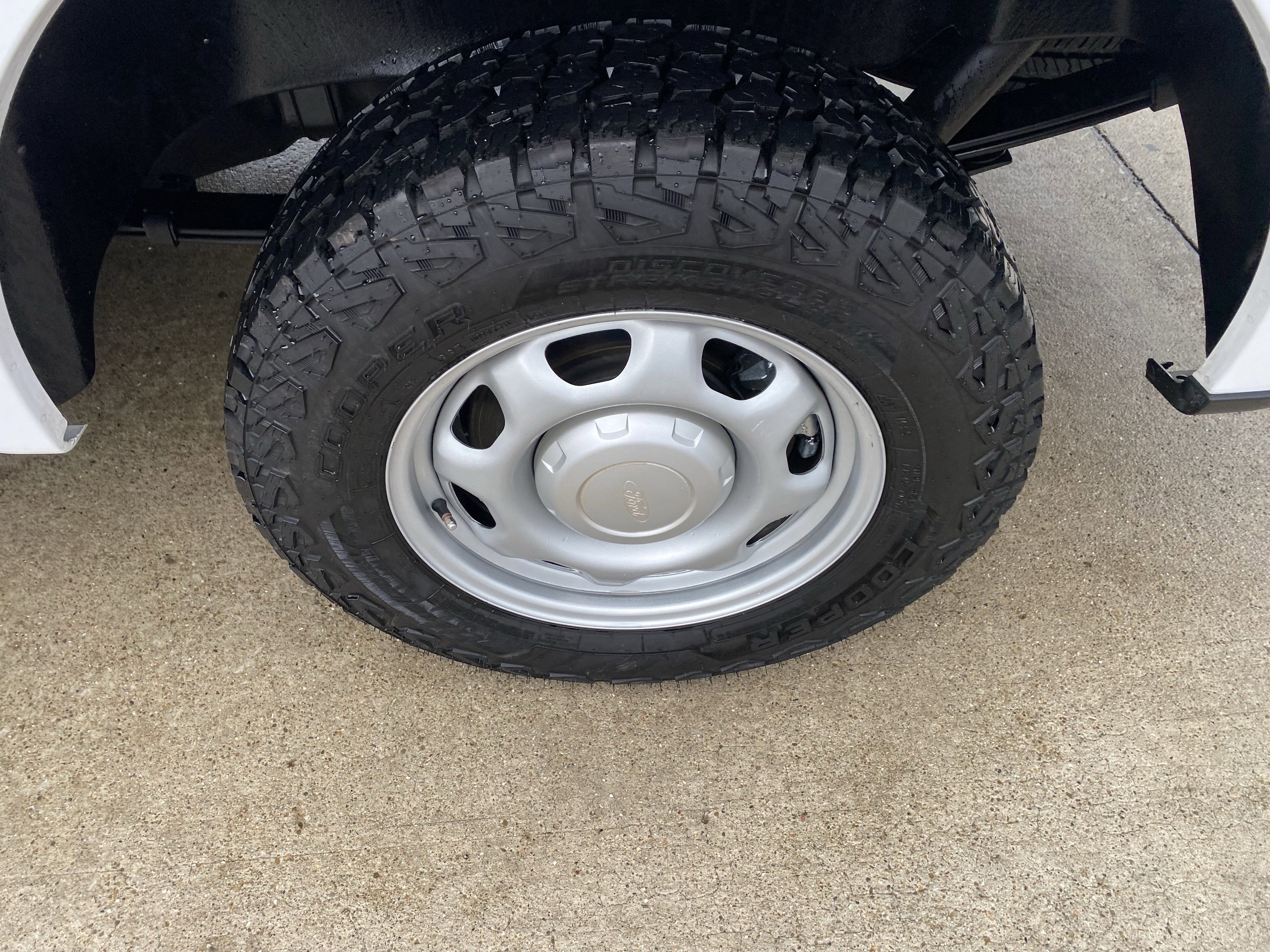 Used 2020 Ford F150 XL w/ Equipment Group 101A Mid RWD image 5