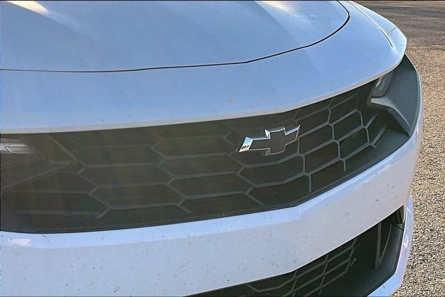Used 2021 Chevrolet Camaro LT image 28
