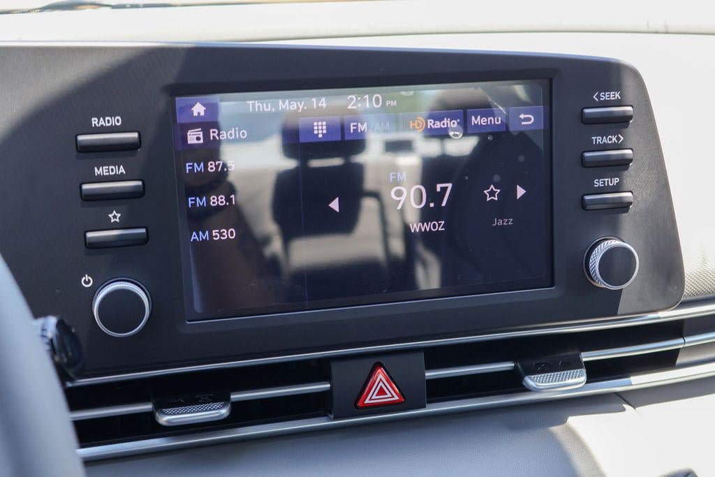 New 2026 Hyundai Elantra SEL Sport Premium FWD image 3