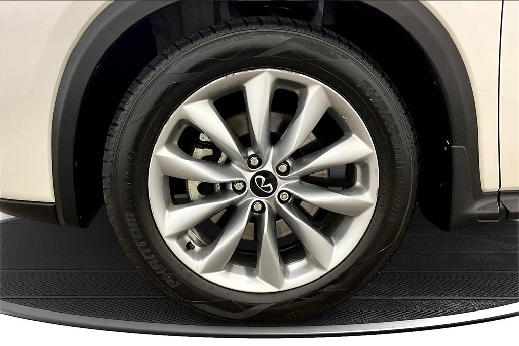 Used 2021 INFINITI QX50 Luxe w/ Cargo Package image 35