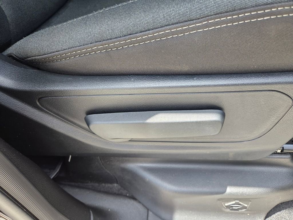 Used 2025 RAM 1500 Big Horn RWD image 17