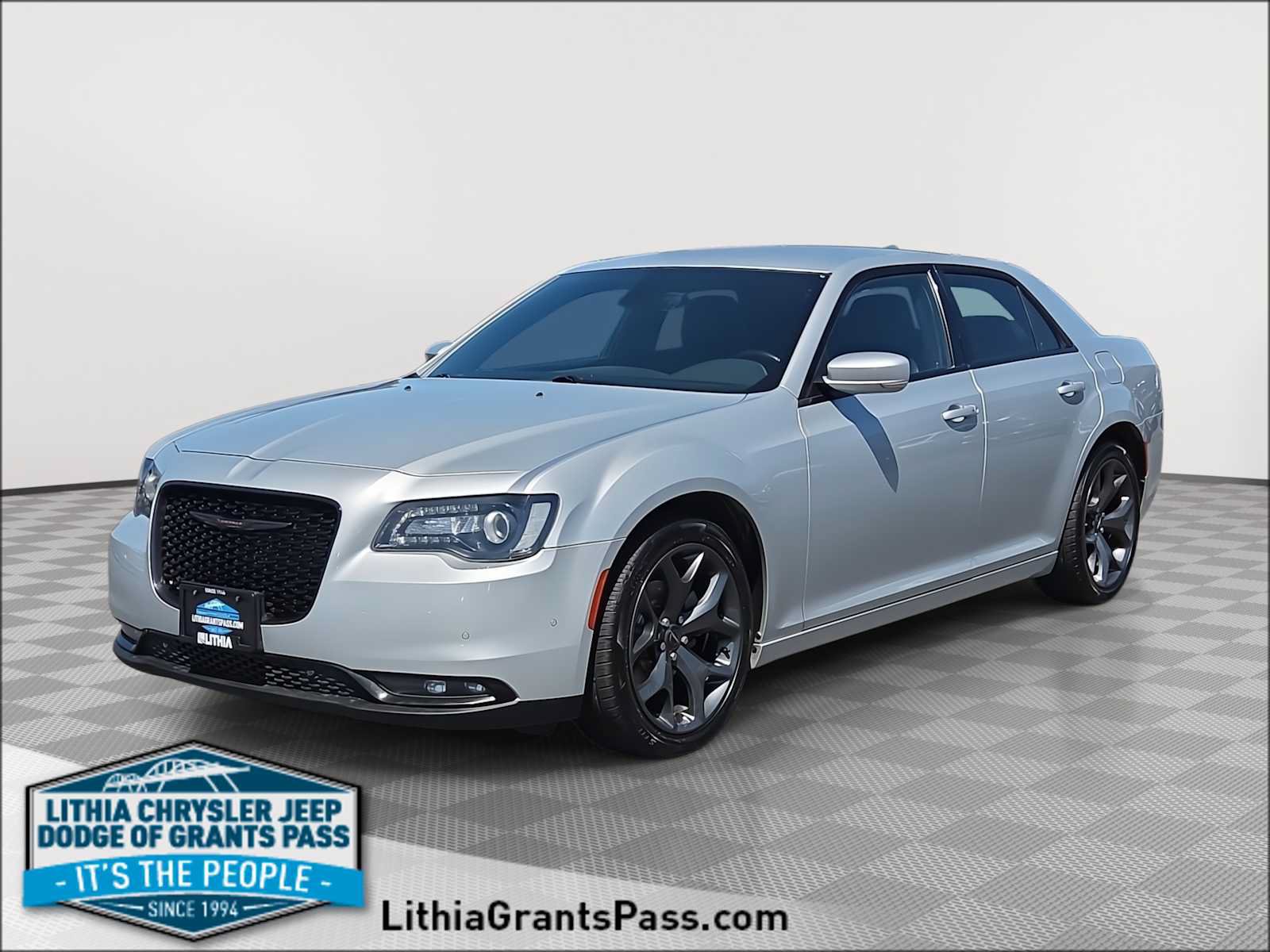 Used 2021 Chrysler 300 S RWD image 1