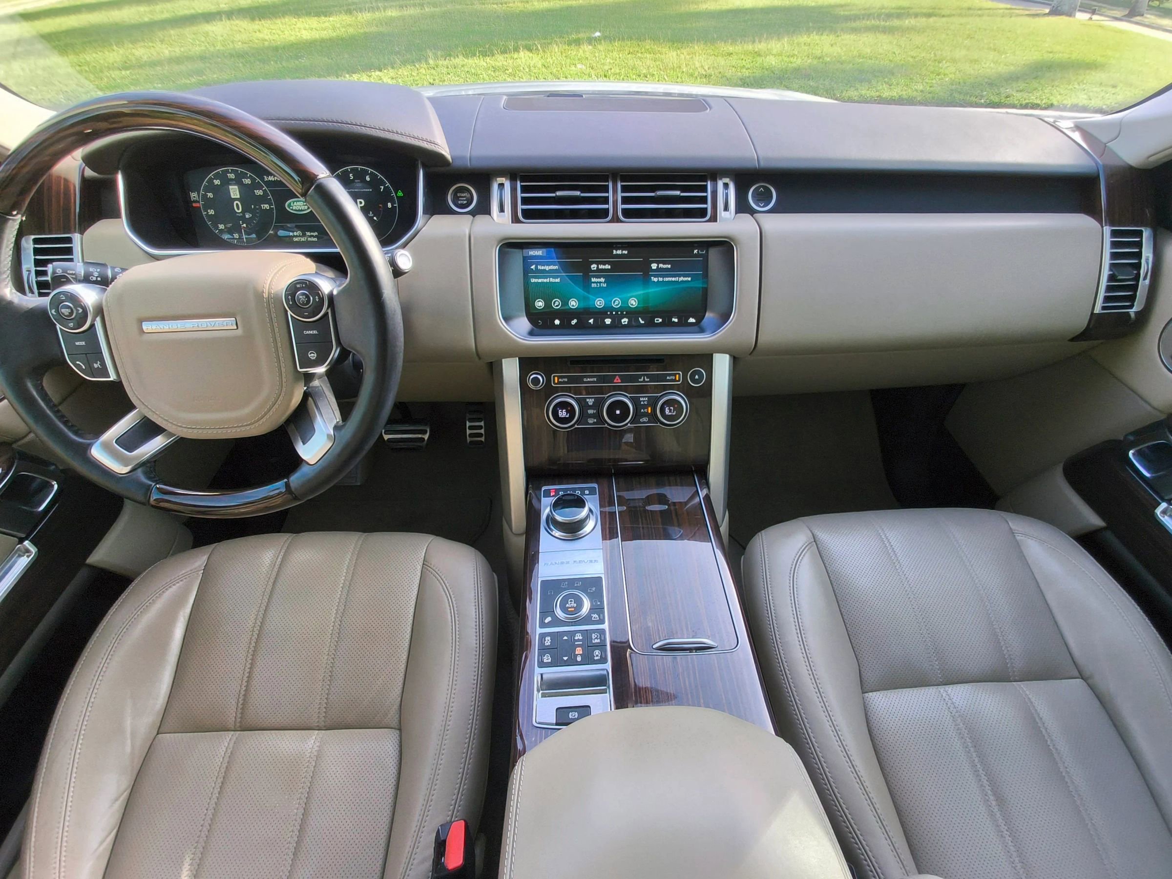 Used 2017 Land Rover Range Rover Supercharged image 17