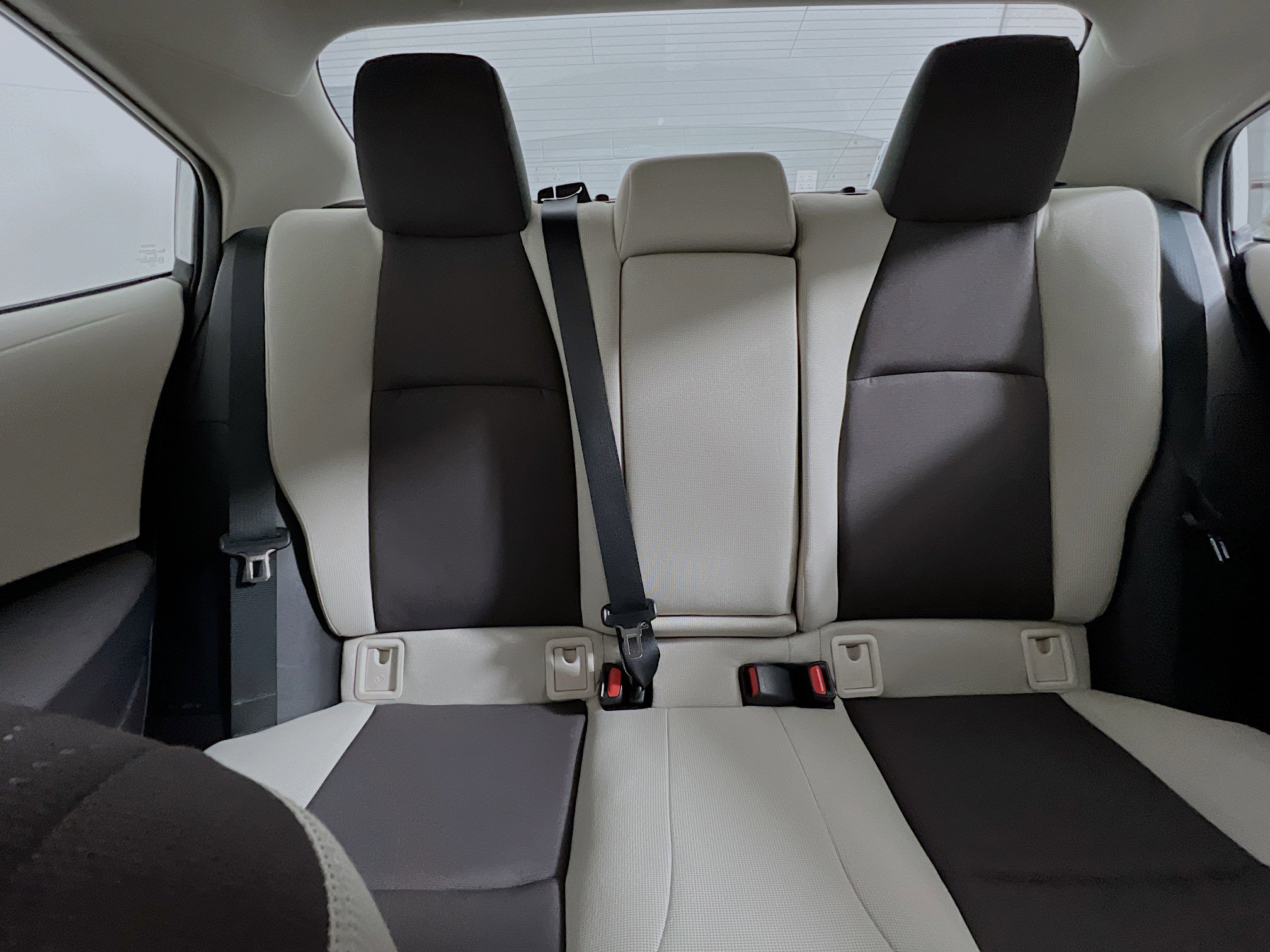 Used 2025 Toyota Corolla LE FWD image 32