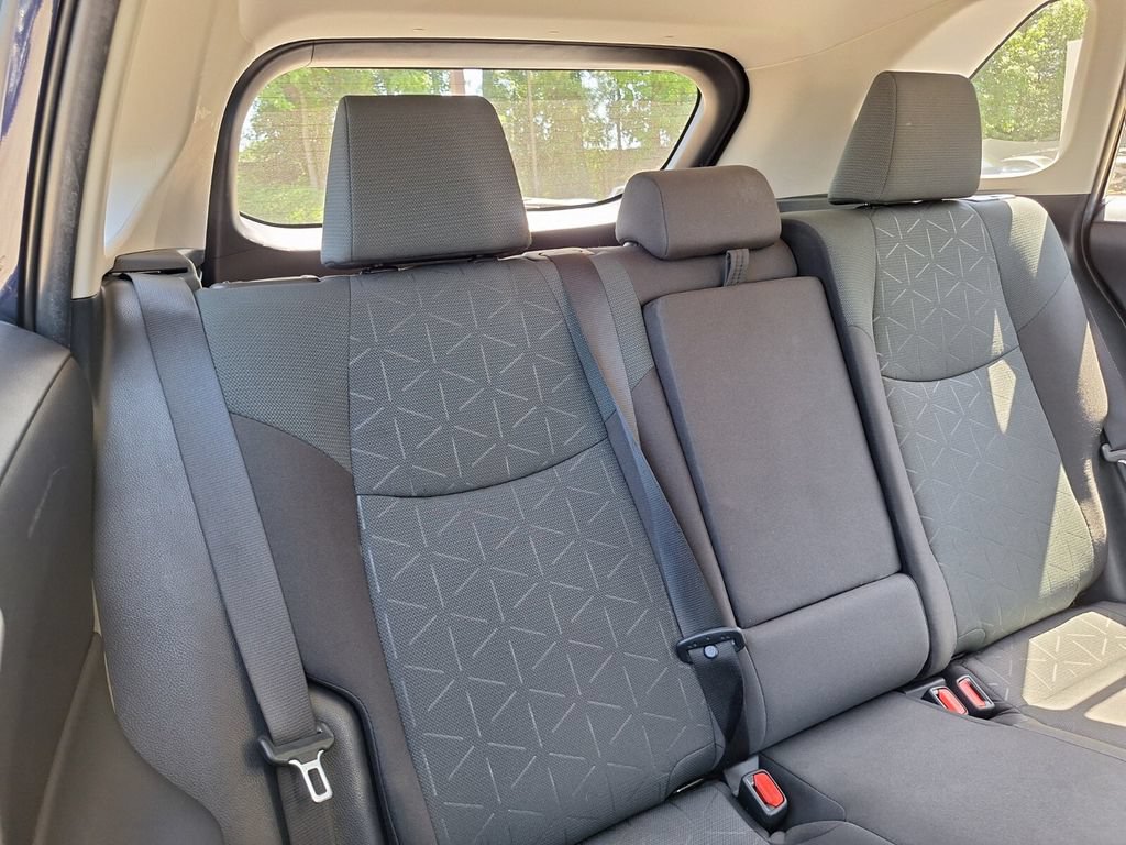 Used 2024 Toyota RAV4 XLE FWD image 27