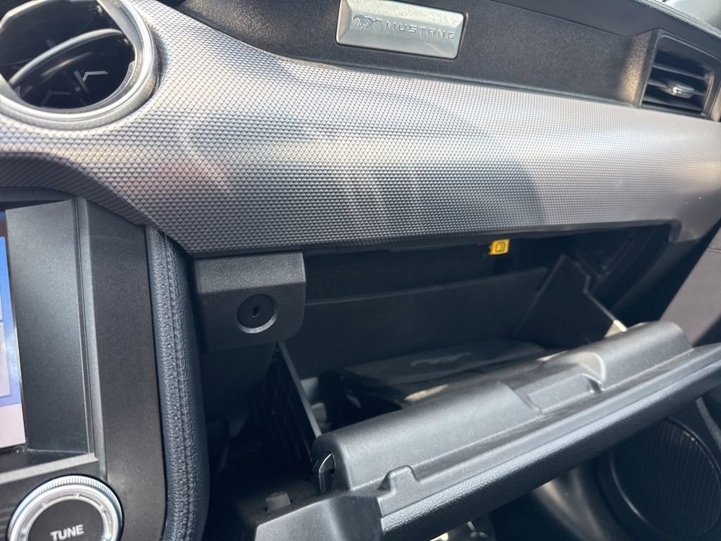 Certified 2019 Ford Mustang Coupe w/ Equipment Group 101A image 26