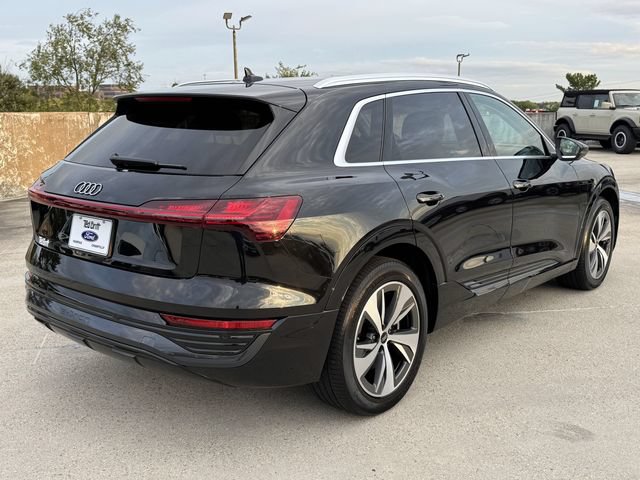 Used 2024 Audi Q8 e-tron Premium Plus w/ Premium Plus Package AWD/4WD image 5