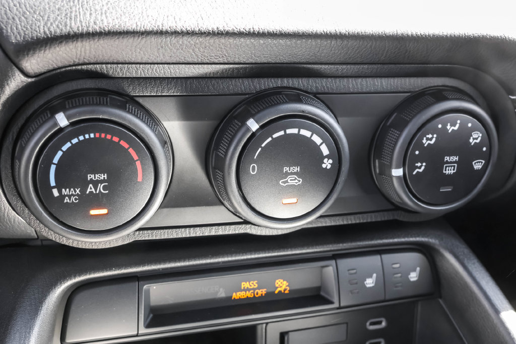 New 2026 MAZDA MX-5 Miata Club w/ Interior Package RWD image 31
