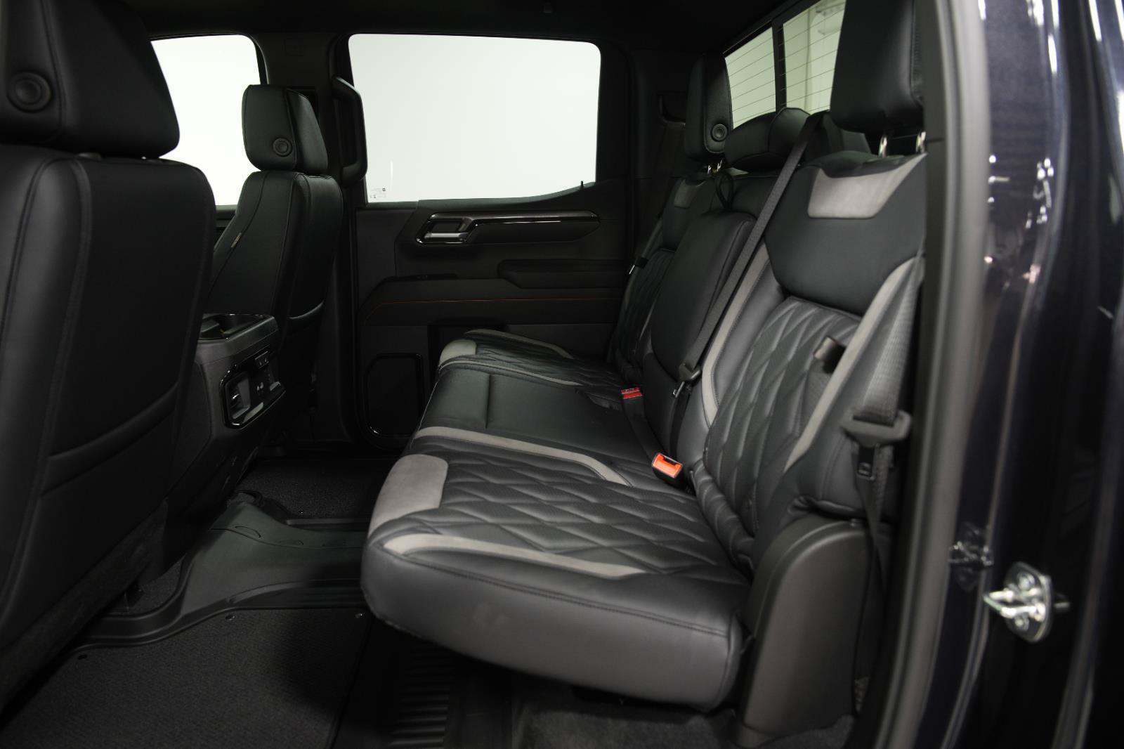 New 2026 GMC Sierra 1500 AT4 w/ AT4 Premium Package AWD/4WD image 25