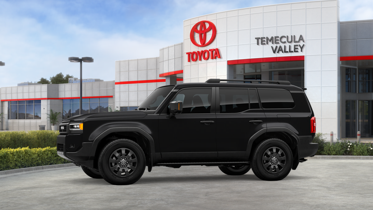 New 2027 Toyota Land Cruiser w/ Premium Package AWD/4WD image 5