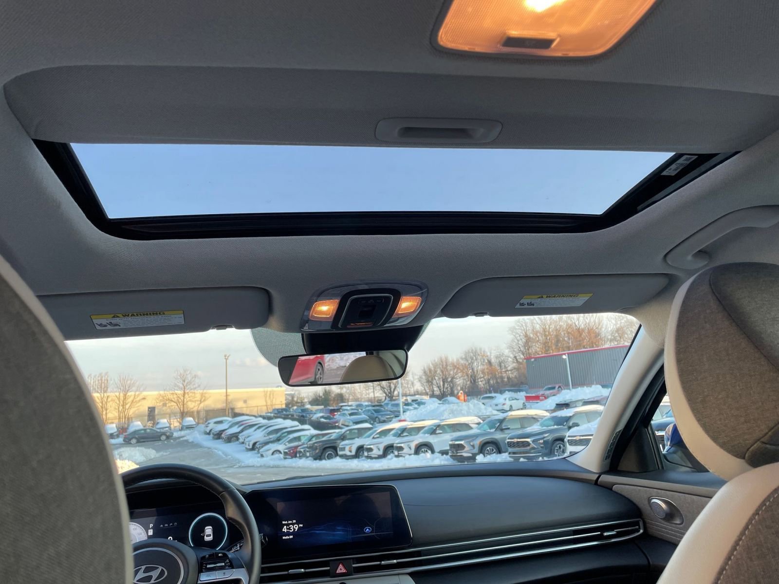 Used 2025 Kia K4 LXS image 28