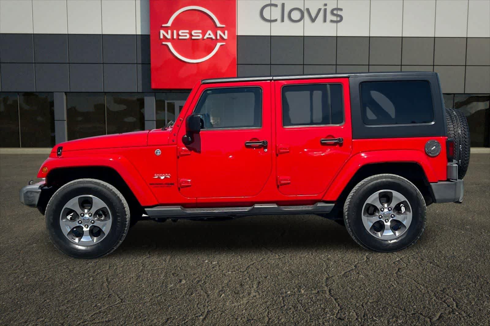 Used 2018 Jeep Wrangler Unlimited Sahara AWD/4WD image 6