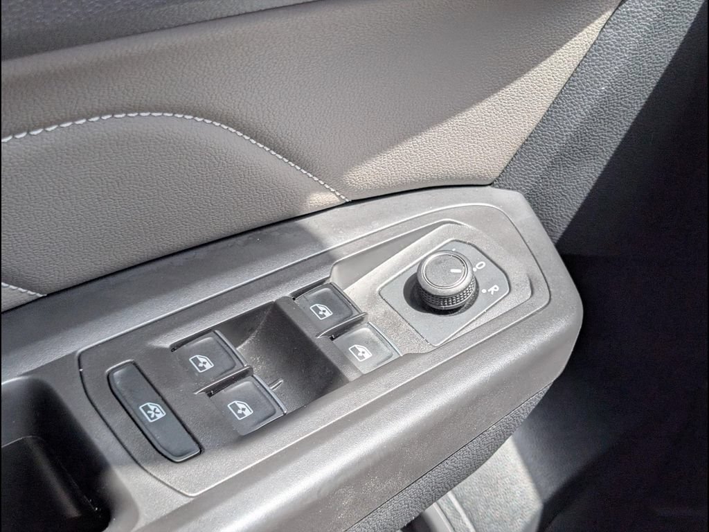 Certified 2023 Volkswagen Atlas SE FWD image 11