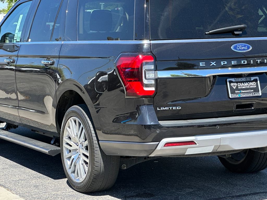 Used 2024 Ford Expedition Max Limited AWD/4WD image 5