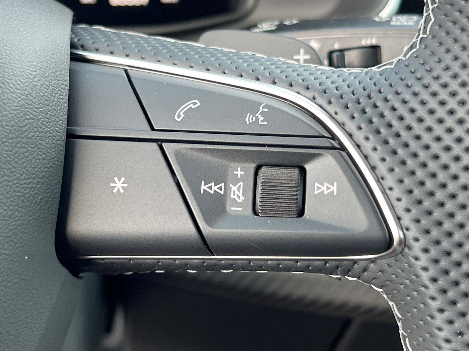 New 2026 Audi SQ8 Prestige AWD/4WD image 19