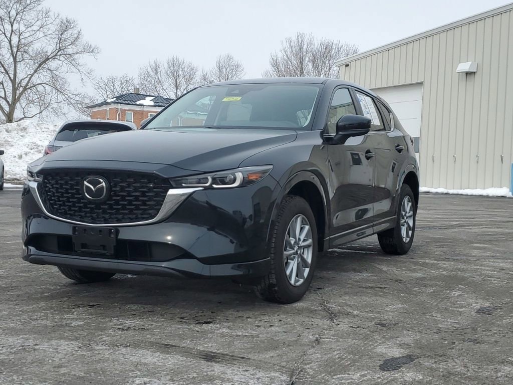Used 2025 MAZDA CX-5 AWD 2.5 S w/ Select Package image 3