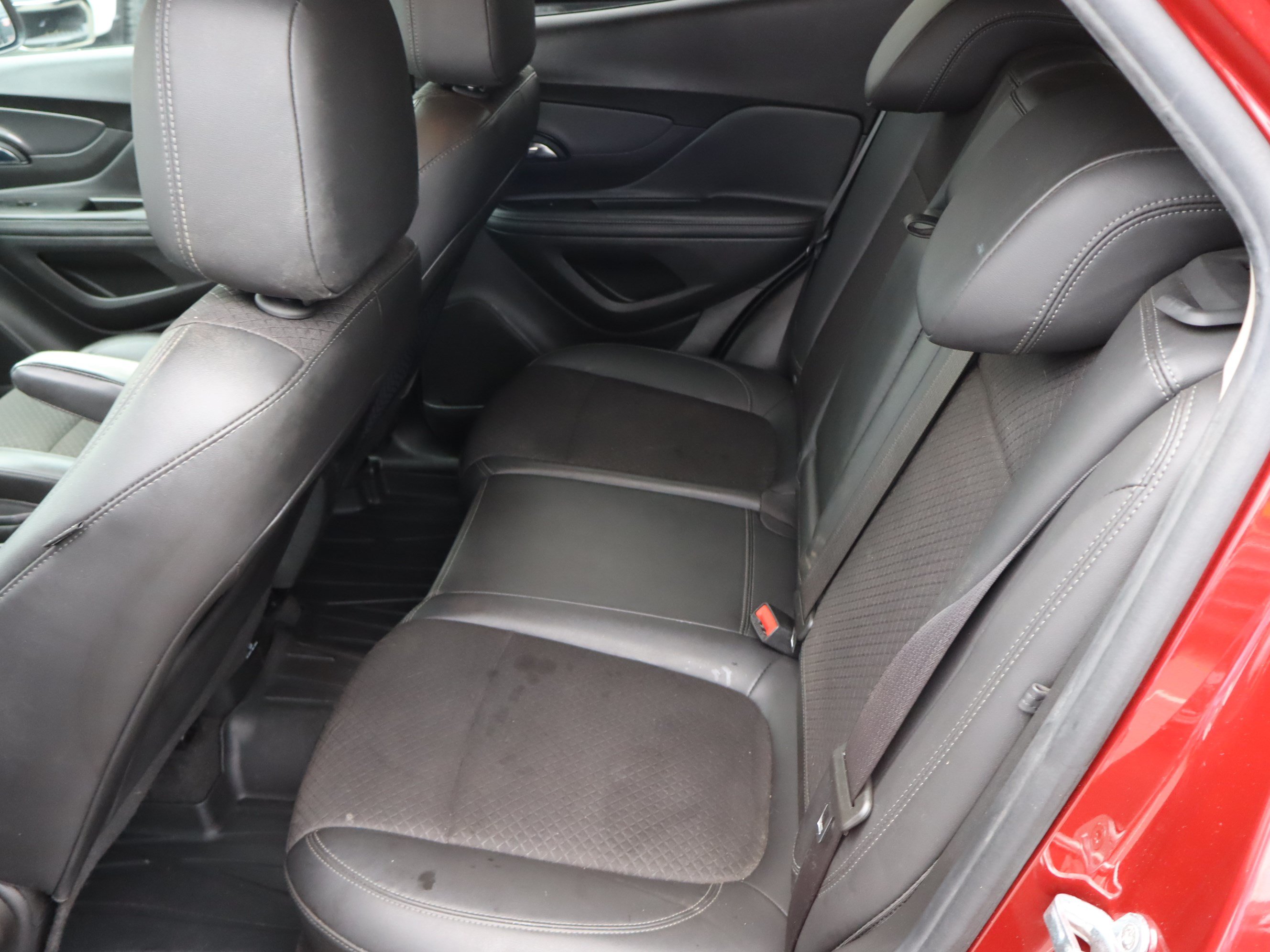 Used 2021 Buick Encore Preferred w/ Safety Package AWD/4WD image 31