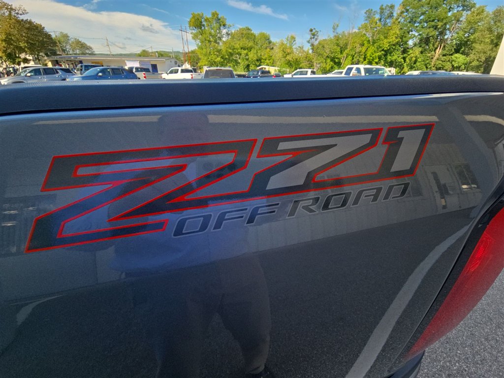 Used 2021 Chevrolet Colorado Z71 AWD/4WD image 28
