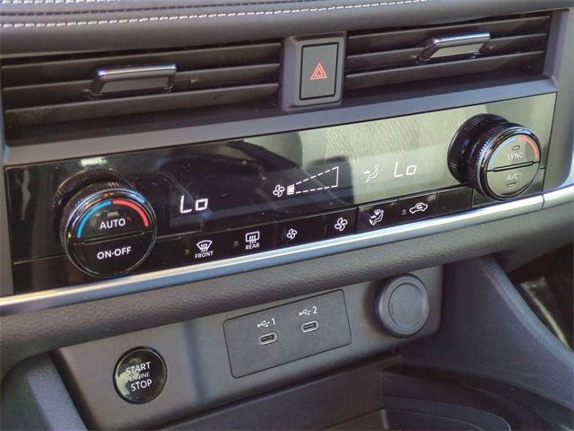 Used 2024 Nissan Rogue SV image 18